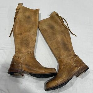 Bed Stu Camel  Tie up ManchesterBoots Size 8